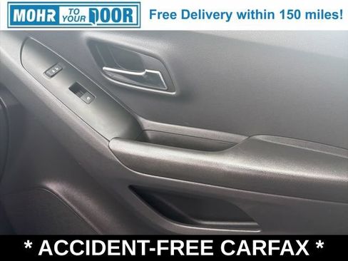 Used 2022 Chevrolet Trax LT FWD image 25
