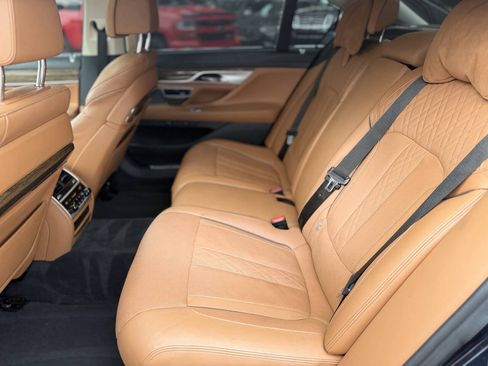 Used 2019 BMW 740i xDrive w/ Executive Package AWD/4WD image 20