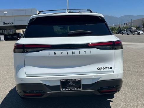 Certified 2026 INFINITI QX60 Sport AWD/4WD image 7