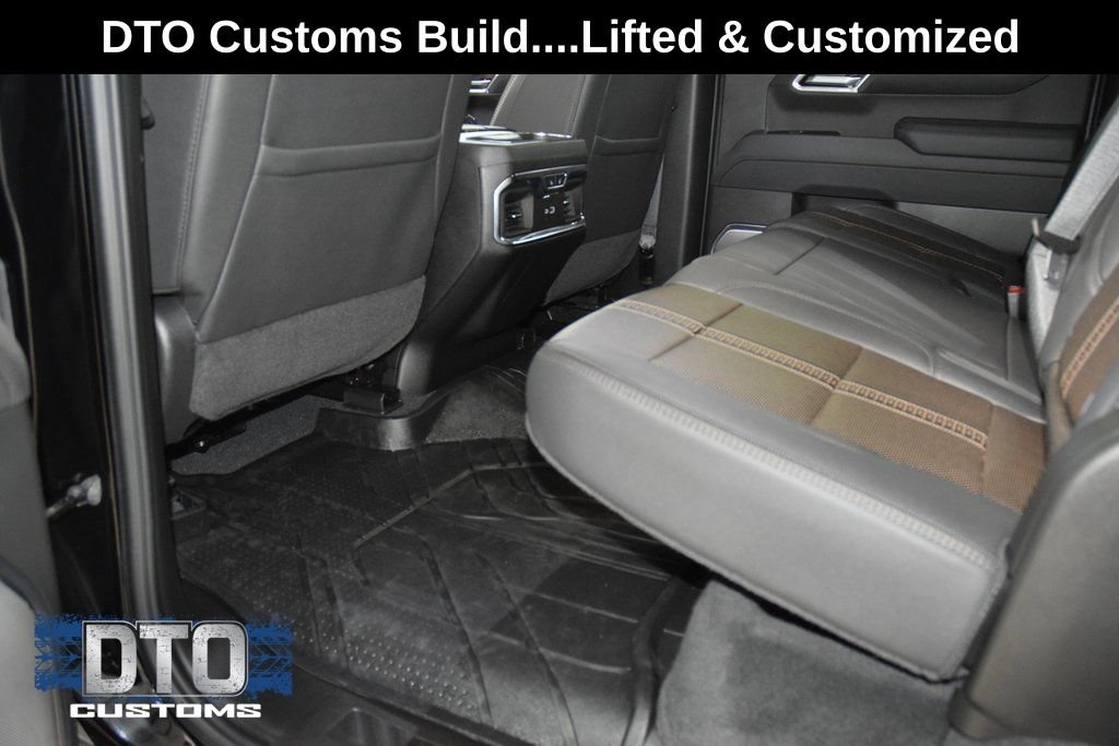 Used 2025 Chevrolet Silverado 1500 High Country w/ Midnight Edition AWD/4WD image 39