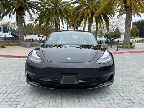 Used 2019 Tesla Model 3 Standard Range Plus RWD image 3