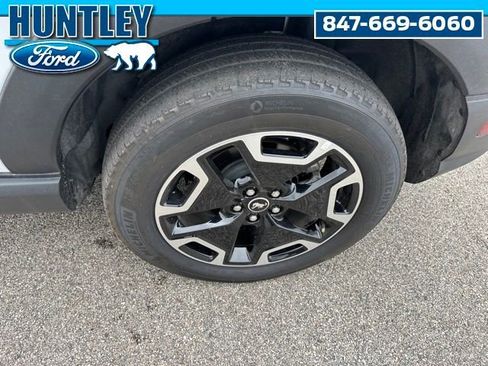 Used 2024 Ford Bronco Sport Outer Banks w/ Tech Package AWD/4WD image 8