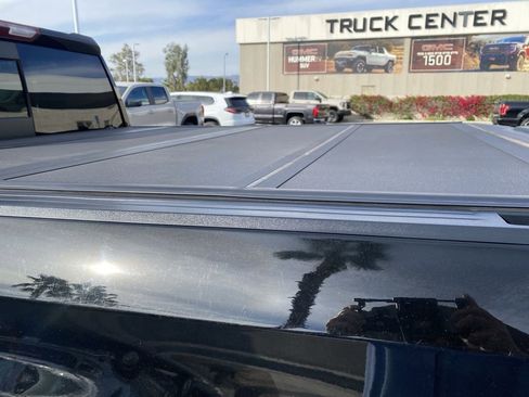 Used 2023 GMC Sierra 1500 SLT image 36