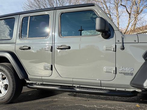 Used 2019 Jeep Wrangler Unlimited Sport S image 13