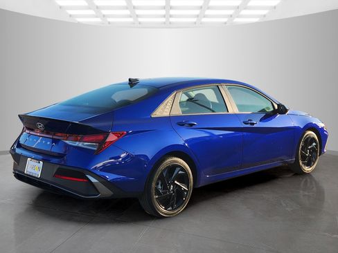 New 2026 Hyundai Elantra Sport image 5