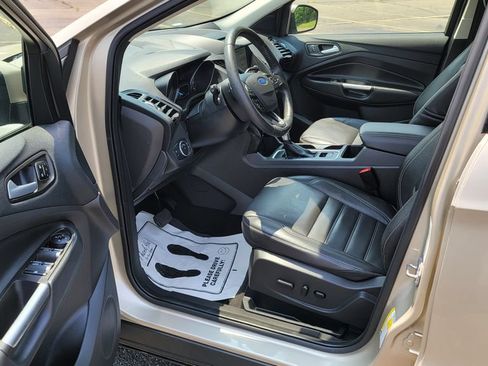 Used 2017 Ford Escape Titanium w/ Equipment Group 301A FWD image 18
