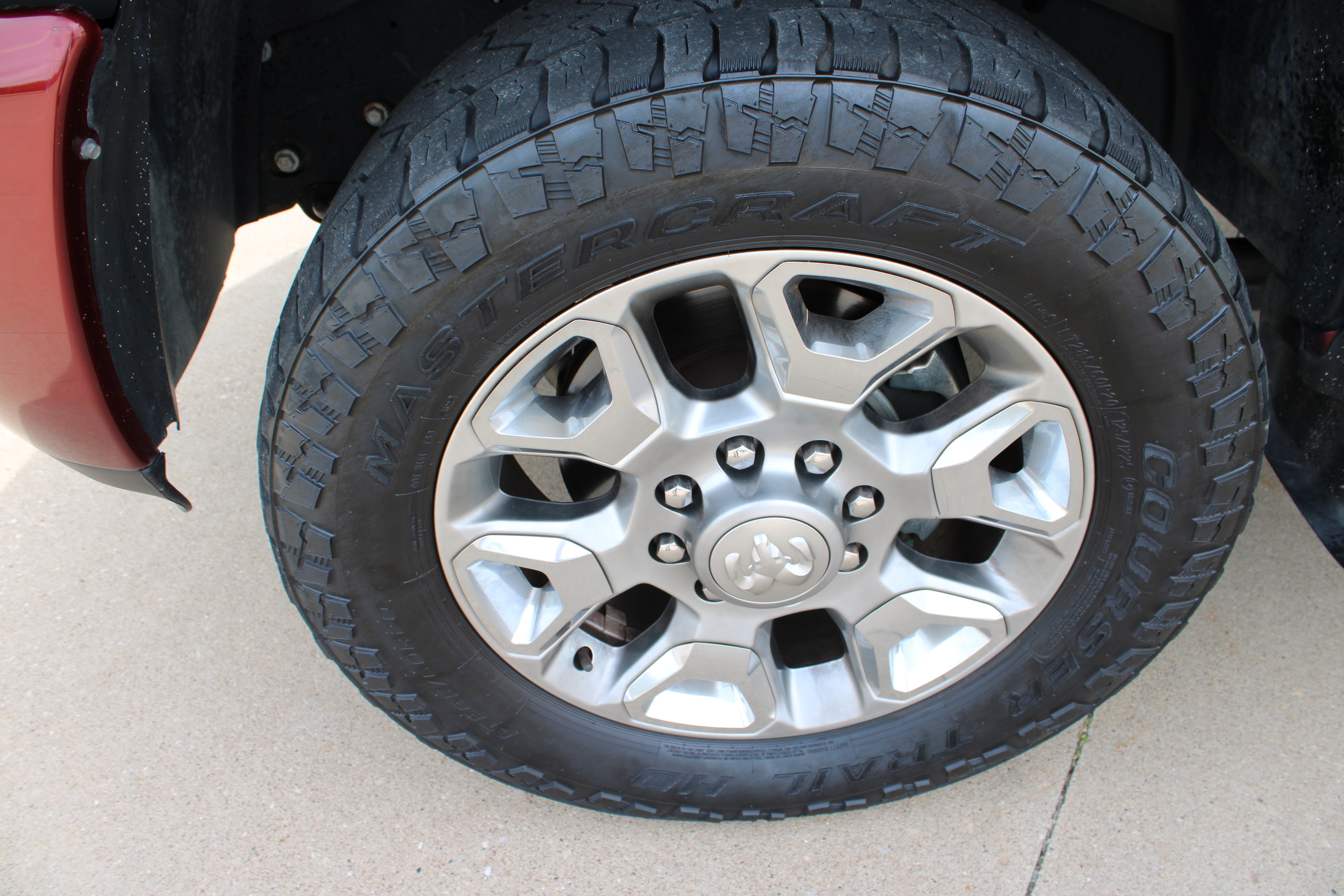 Used 2018 RAM 2500 Longhorn AWD/4WD image 4