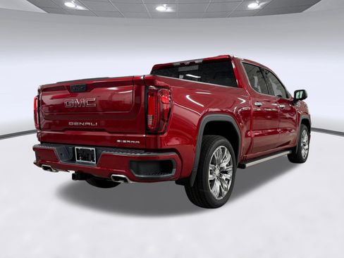 Used 2022 GMC Sierra 1500 Denali w/ Denali Reserve Package AWD/4WD image 9