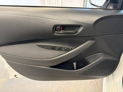 Used 2022 Toyota Corolla LE image 14
