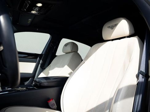 Used 2016 Bentley Flying Spur V8 image 31