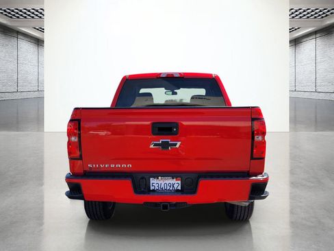 Used 2018 Chevrolet Silverado 1500 Custom w/ Custom Value Package RWD image 8