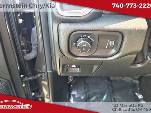 Used 2022 RAM 1500 Big Horn AWD/4WD image 10