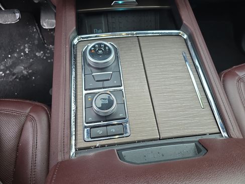 Used 2022 Ford Expedition Max Limited AWD/4WD image 26