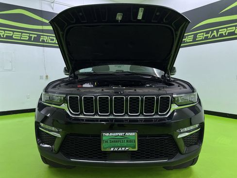 Used 2022 Jeep Grand Cherokee Limited AWD/4WD image 4