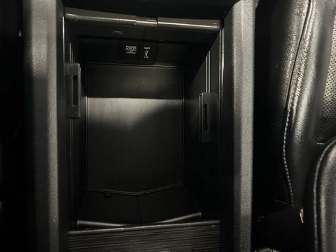Used 2017 Honda Pilot Elite image 27