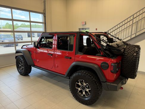 Used 2018 Jeep Wrangler Unlimited Rubicon AWD/4WD image 6
