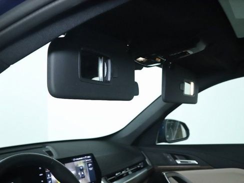 Used 2025 BMW X1 xDrive28i w/ Technology Package image 23