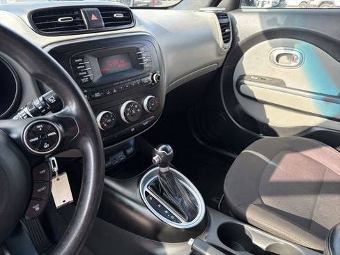 Used 2016 Kia Soul image 27