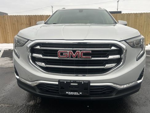 Used 2019 GMC Terrain SLT w/ Preferred Package image 2