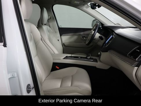 Used 2023 Volvo XC90 T8 Plus w/ Protection Package Premier AWD/4WD image 13