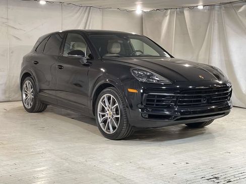 Used 2019 Porsche Cayenne S AWD/4WD image 3