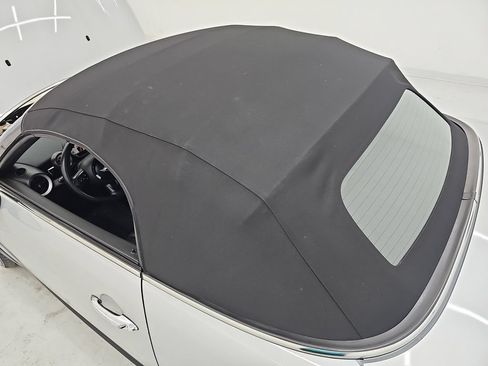 Used 2014 MINI Cooper Roadster FWD image 31