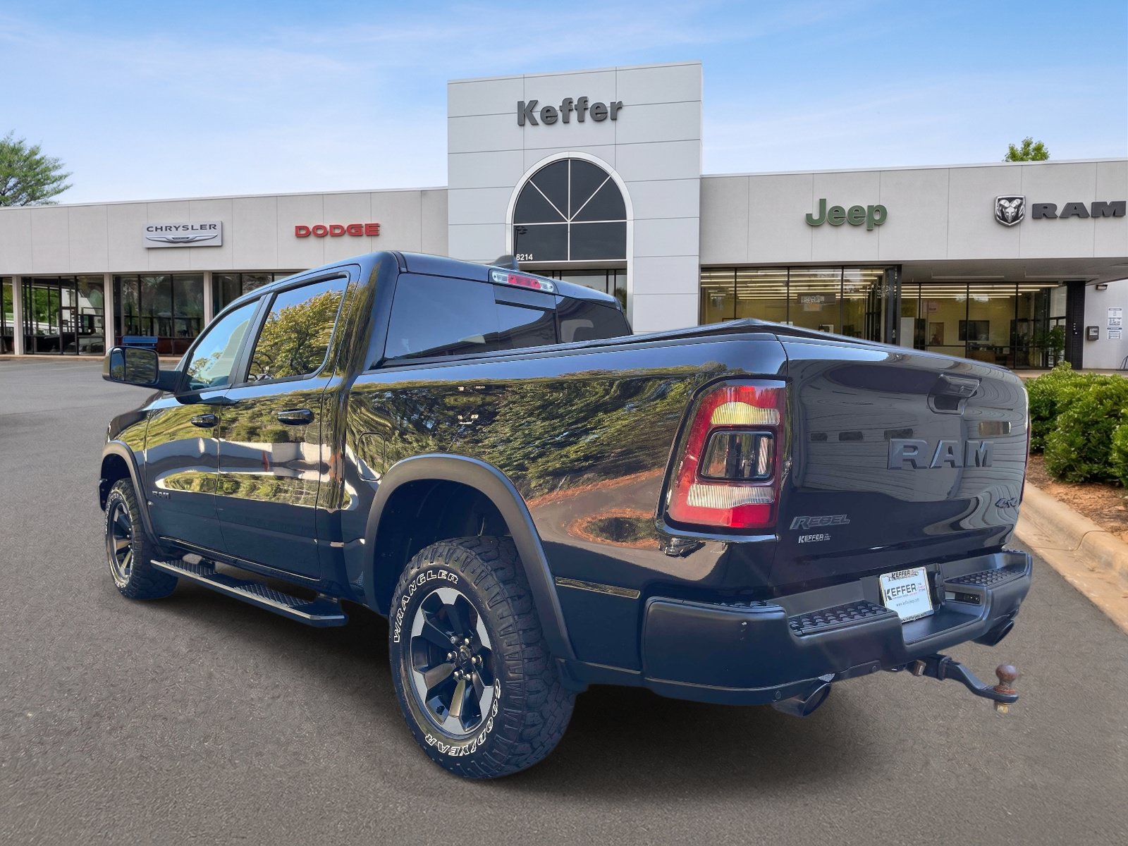 Used 2019 RAM 1500 Rebel w/ Rebel Level 2 Equipment Group AWD/4WD image 4