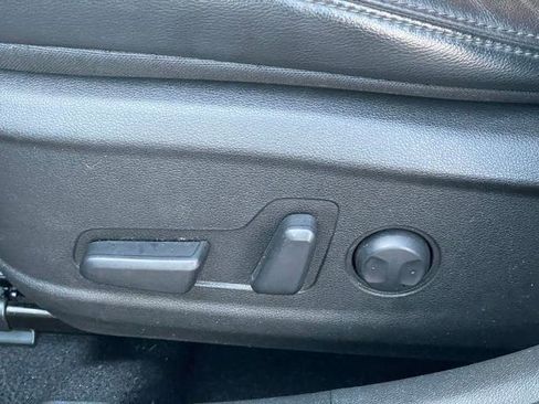 Used 2022 Hyundai Kona Limited w/ Cargo Package image 13