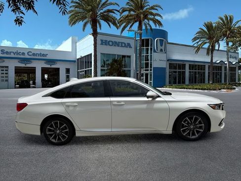 Used 2021 Honda Accord EX-L image 9