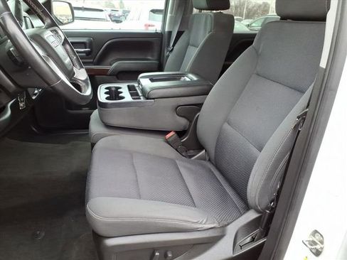 Used 2018 GMC Sierra 1500 SLE w/ SLE Value Package image 5