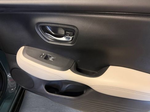 Used 2023 Honda HR-V EX-L image 15