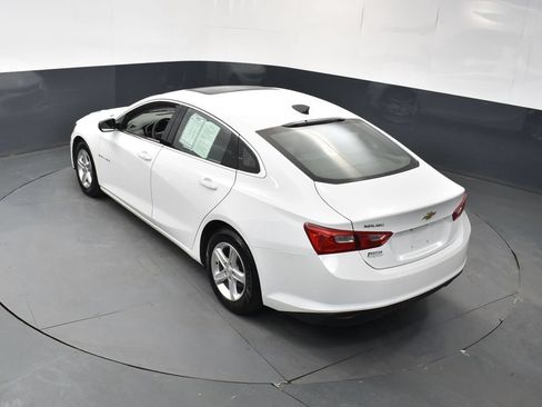 Used 2021 Chevrolet Malibu LS FWD image 24