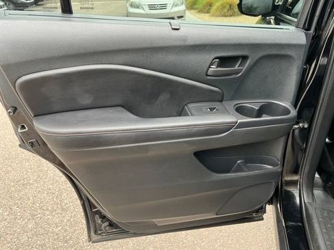 Certified 2022 Honda Passport TrailSport image 17