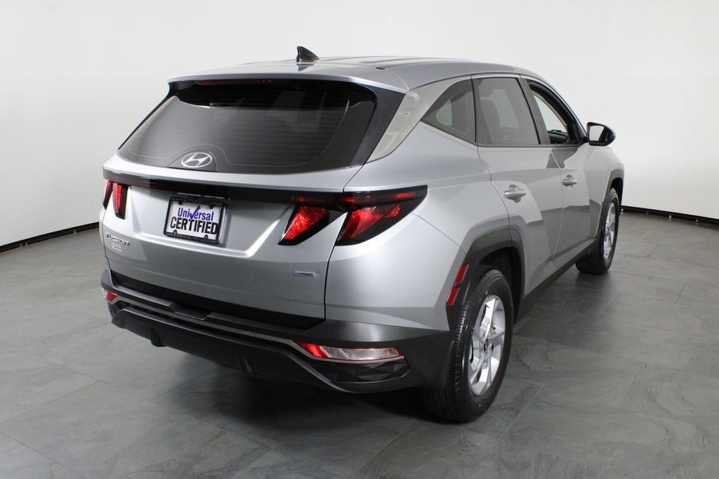 Certified 2023 Hyundai Tucson SE w/ Cargo Package AWD/4WD image 4