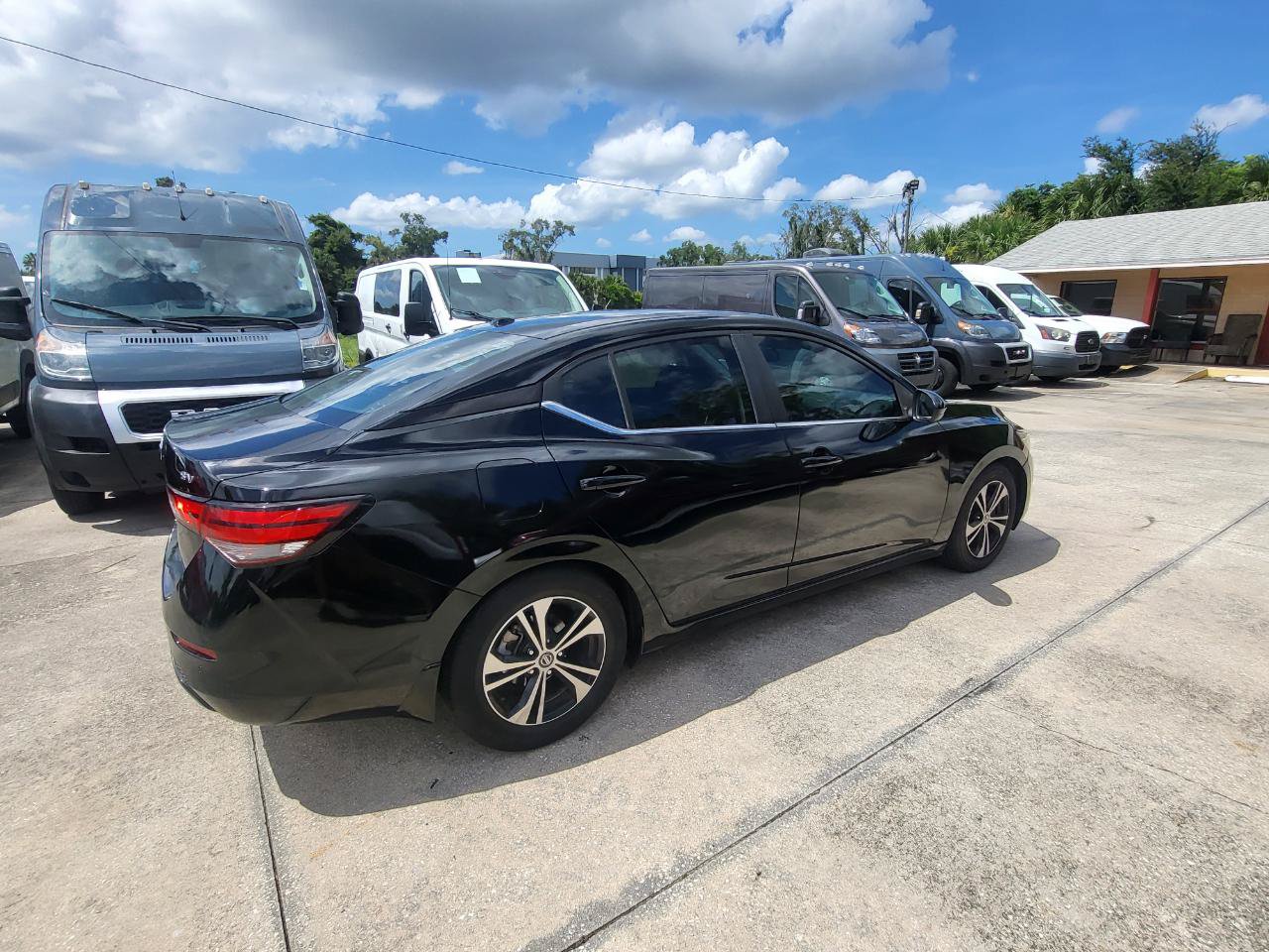 Used 2021 Nissan Sentra SV FWD image 7