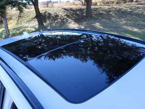 Used 2021 BMW X3 M40i w/ Executive Package image 9