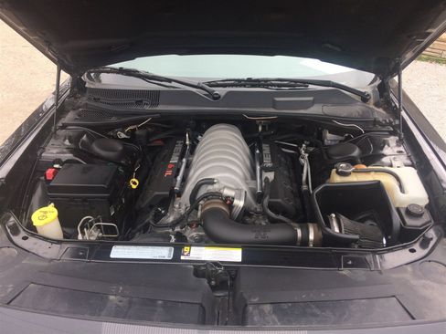 Used 2010 Dodge Challenger SRT8 image 5