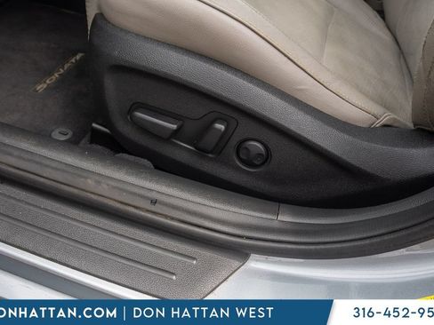Used 2017 Hyundai Sonata Sport w/ Value Edition Package 02 FWD image 16