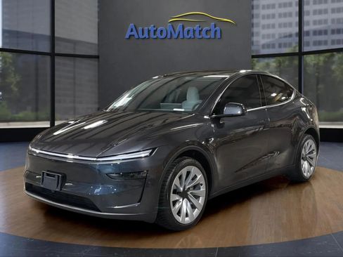 Used 2026 Tesla Model Y Long Range AWD/4WD image 3