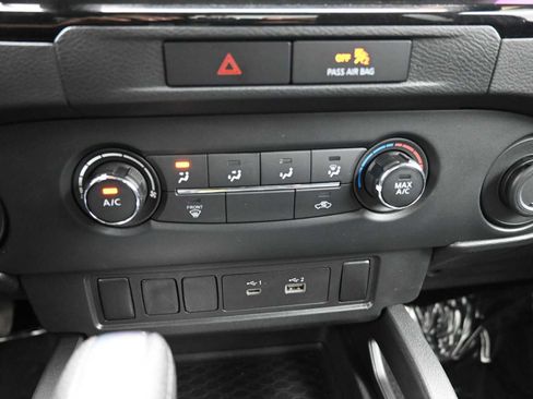 Used 2022 Nissan Frontier S image 21
