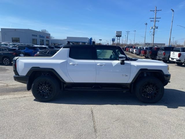 New 2025 GMC Hummer EV 2X w/ LPO, Roof Cross Rail Package AWD/4WD image 7