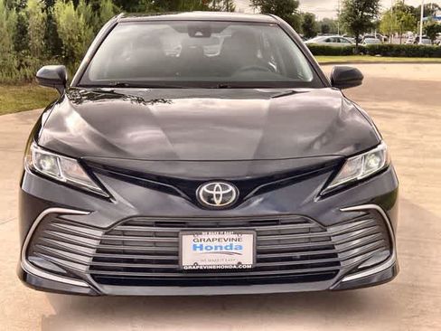 Used 2022 Toyota Camry LE w/ Carpet Mat Package (TMS) FWD image 7