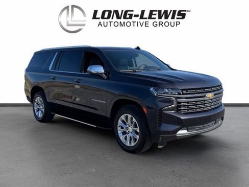 Used 2023 Chevrolet Suburban Premier image 7