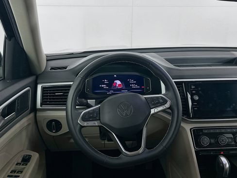 Used 2022 Volkswagen Atlas SEL image 17