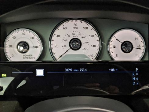 Used 2014 Rolls-Royce Ghost RWD image 15