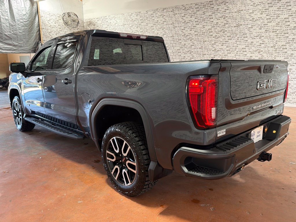 Used 2021 GMC Sierra 1500 AT4 w/ AT4 Premium Package AWD/4WD image 5