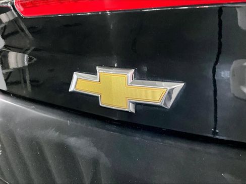 Used 2017 Chevrolet Camaro LT RWD image 9