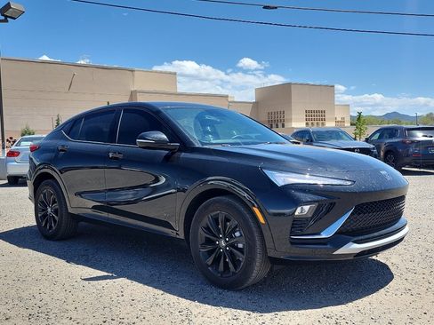 Used 2025 Buick Envista Sport Touring w/ Convenience I Package image 3