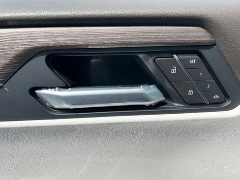 New 2026 GMC Acadia Denali w/ Super Cruise Package FWD image 56
