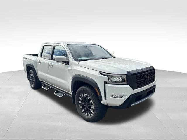 Used 2022 Nissan Frontier PRO-4X AWD/4WD image 4